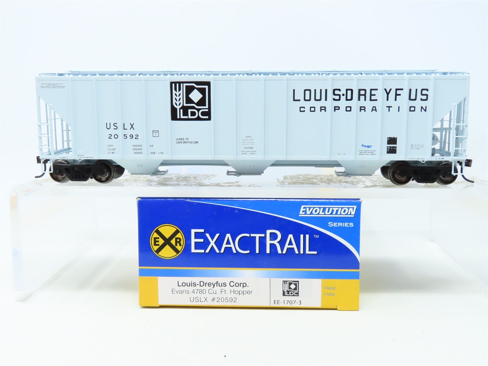 HO Scale ExactRail EE-1707-3 USLX Louis-Dreyfus Corp 3-Bay Covered Hopper #20592