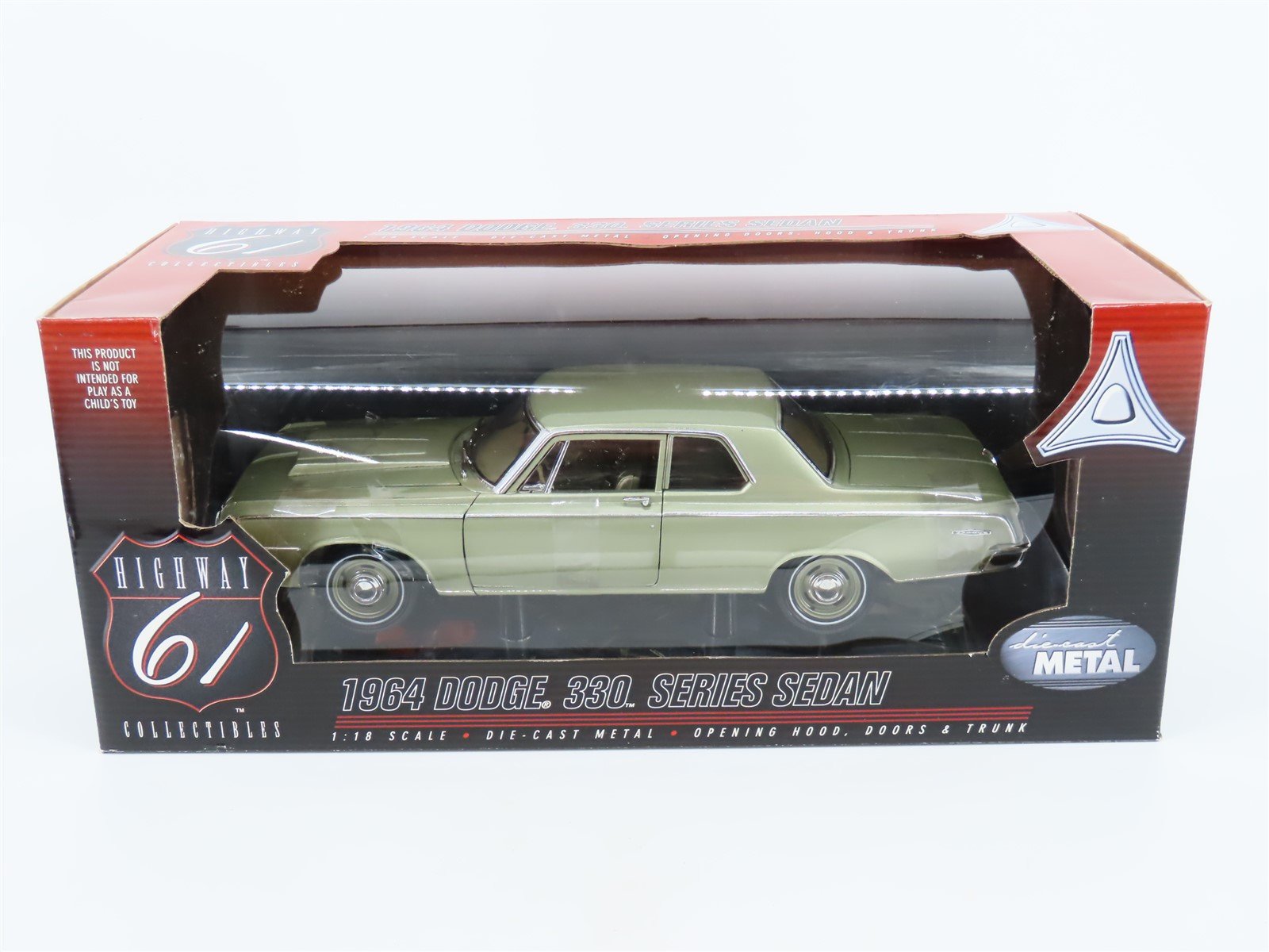 1:18 Scale Ertl Highway 61 #50048 Die-Cast 1964 Dodge 330 Series Sedan