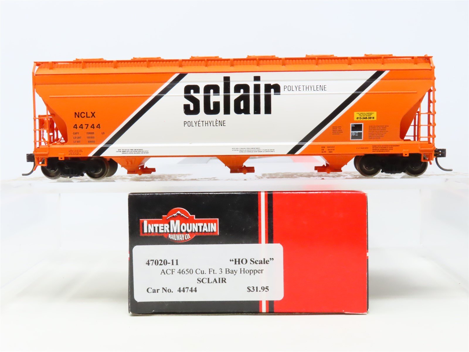 HO Scale InterMountain 47020-11 NCLX Sclair 3-Bay Covered Hopper #44744