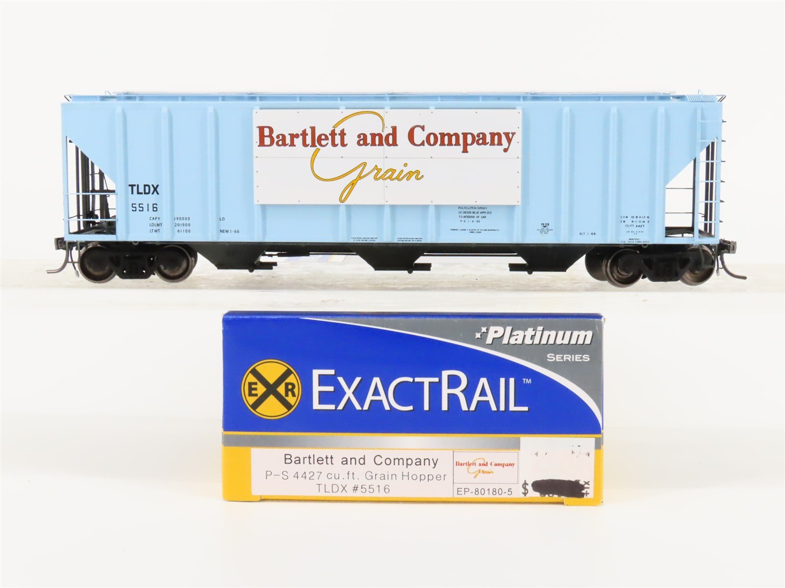 HO Scale ExactRail EP-80180-5 TDLX Bartlett & Company 3-Bay Covered Hopper #5516