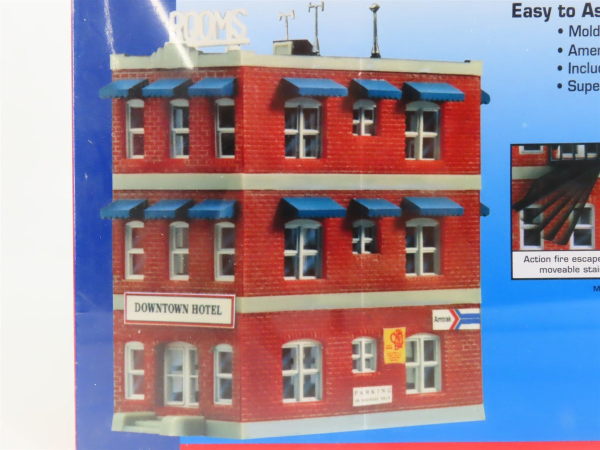 N 1/160 Scale Life-Like Kit #433-7482 Downtown Hotel - Sealed