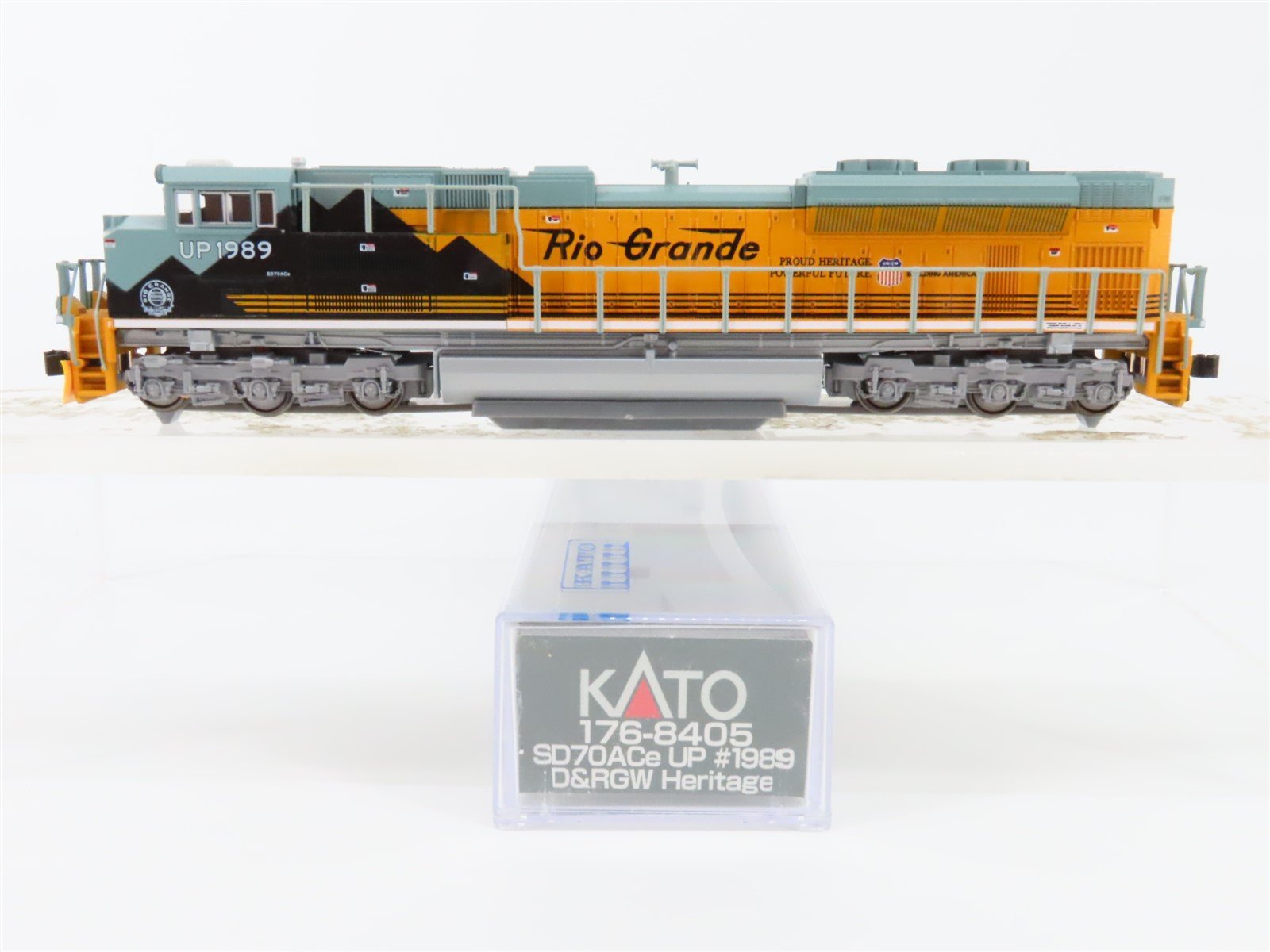 N Scale KATO 176-8405 UP "D&RGW Heritage" EMD SD70ACe Diesel #1989 w/DCC & Sound