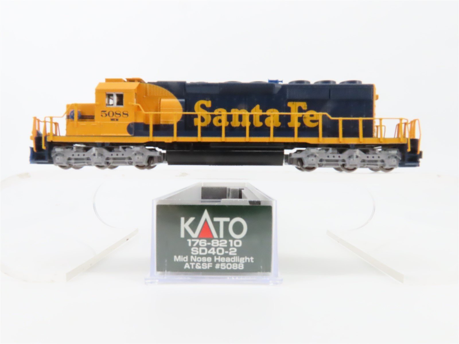 N Scale KATO 176-8210 ATSF Santa Fe EMD SD40-2 Mid Diesel #5088 w/DCC & Sound