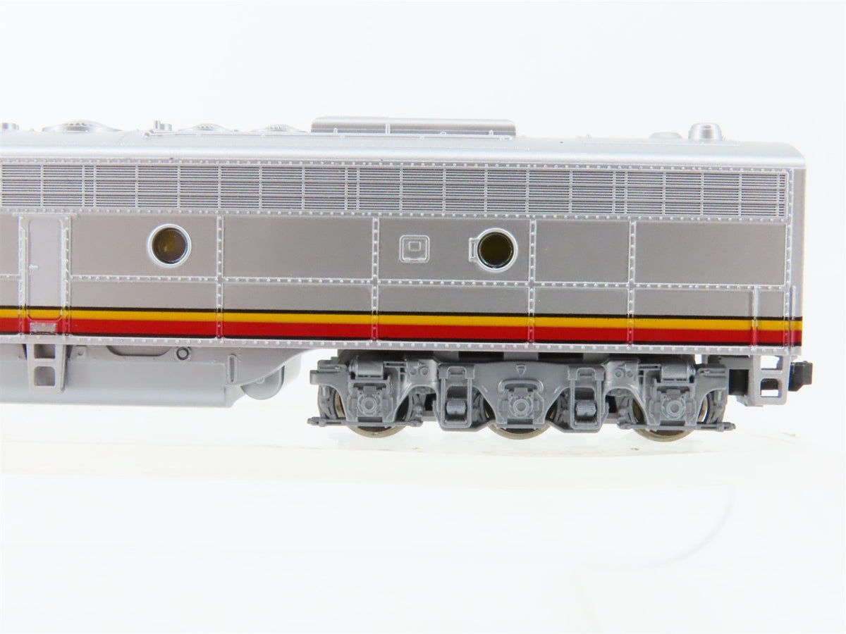 N Scale KATO 176-5304 ATSF Santa Fe &quot;Warbonnet&quot; EMD E8/9A Diesel #86L w/DCC