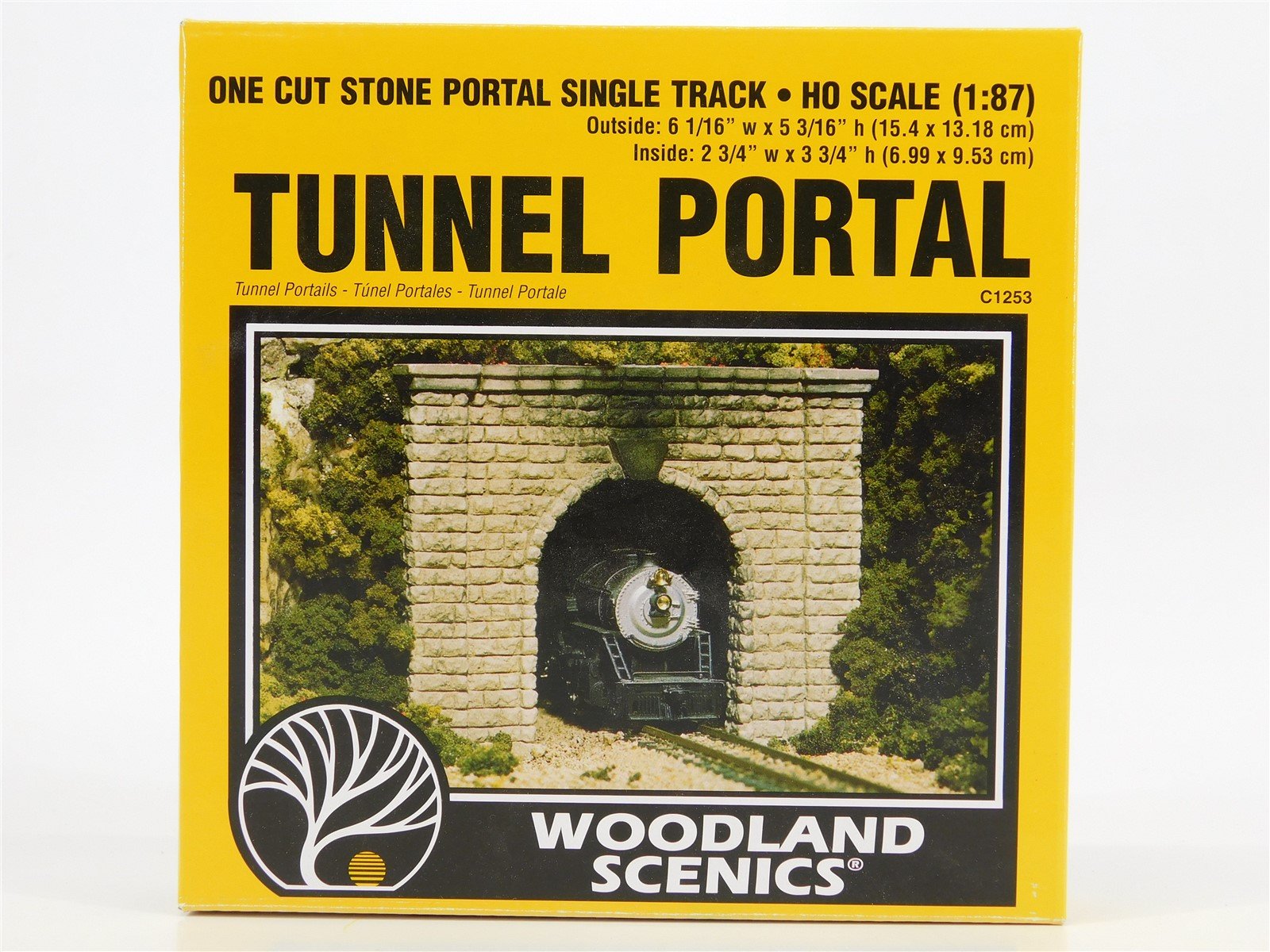 HO 1/87 Scale Woodland Scenics #C1253 Cut Stone Single Track Tunnel Portal