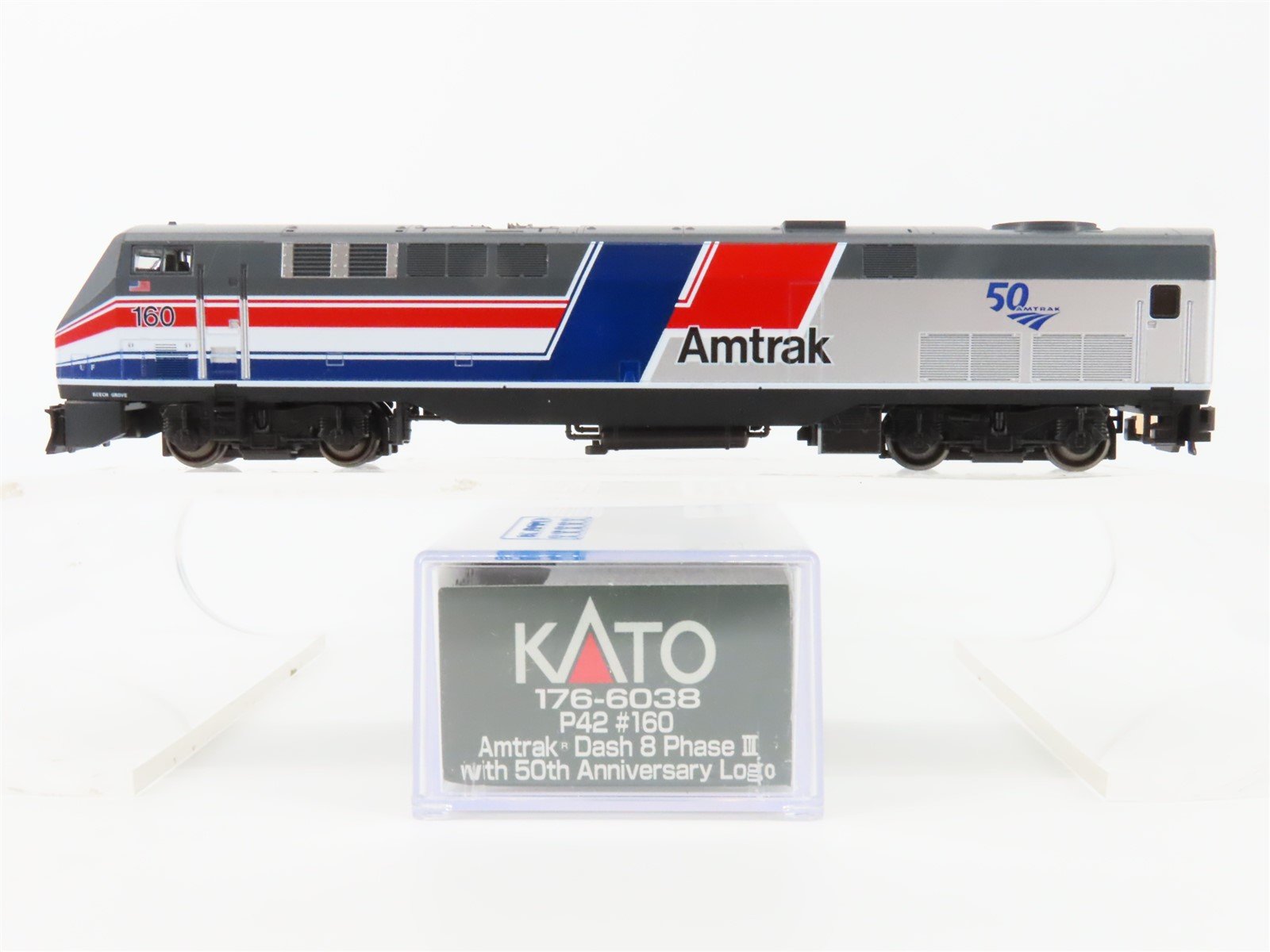 N KATO 176-6038 AMTK Amtrak "Dash 8 Phase III" P42 Genesis Diesel w/DCC & Sound
