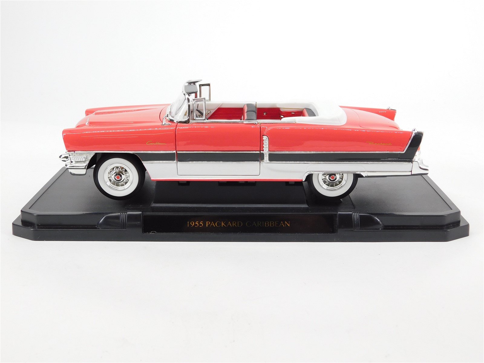1:18 Scale Die-Cast Automobile 1955 Packard Caribbean - Red/White