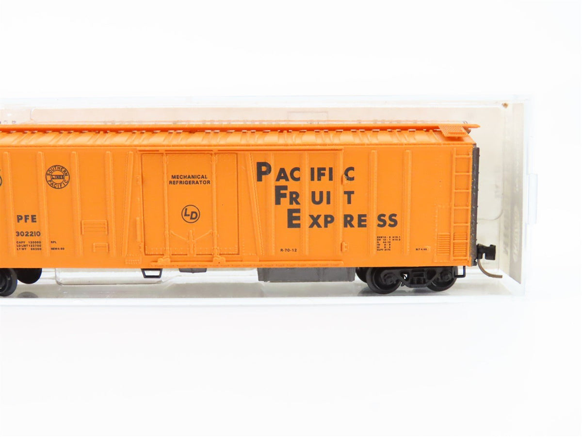 N Kadee Micro-Trains MTL 70010 PFE Pacific Fruit Express 51&#39; Mech Reefer #302210