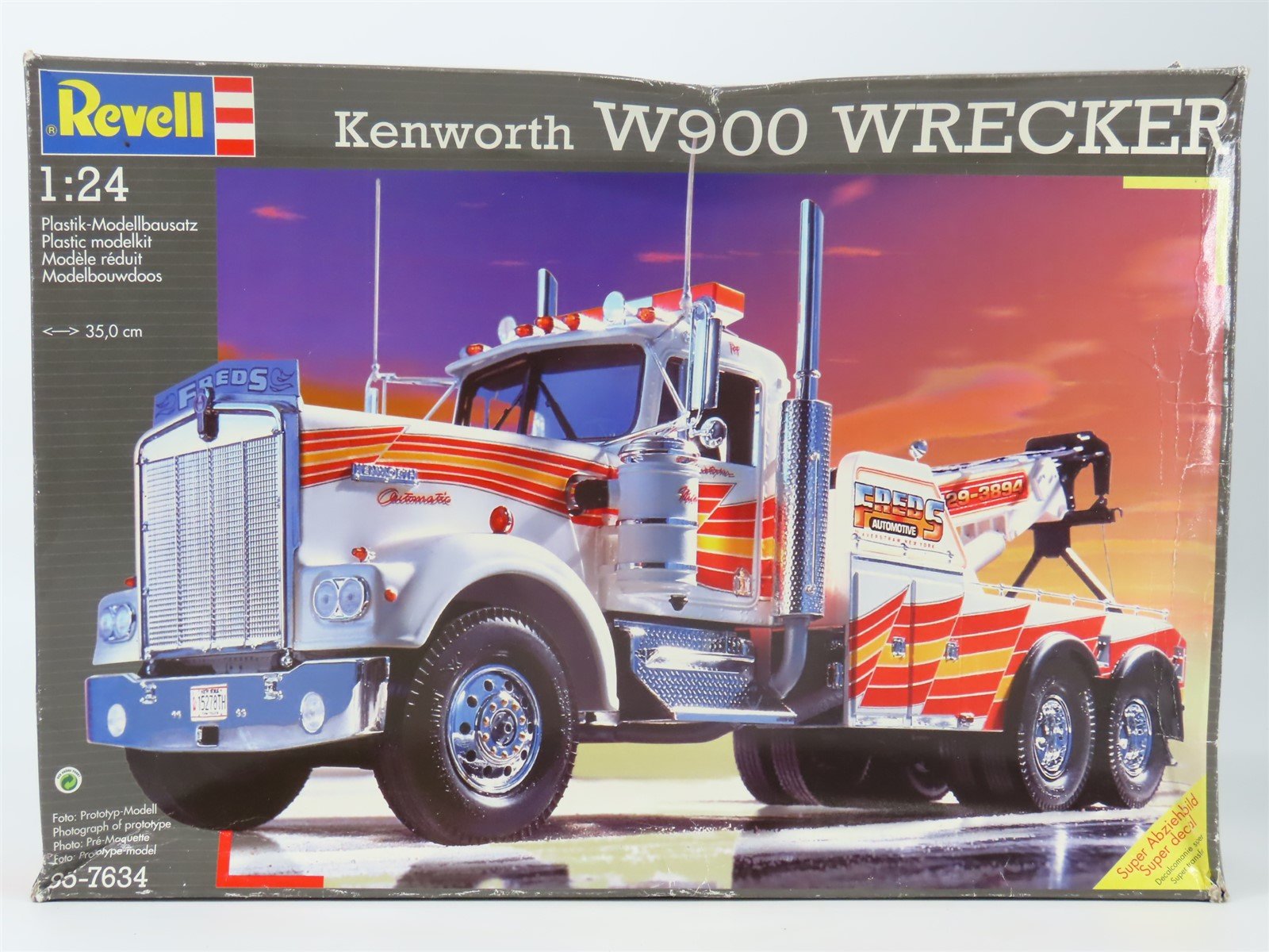 1:24 Scale Revell 85-7634 Kenworth W900 Wrecker Kit