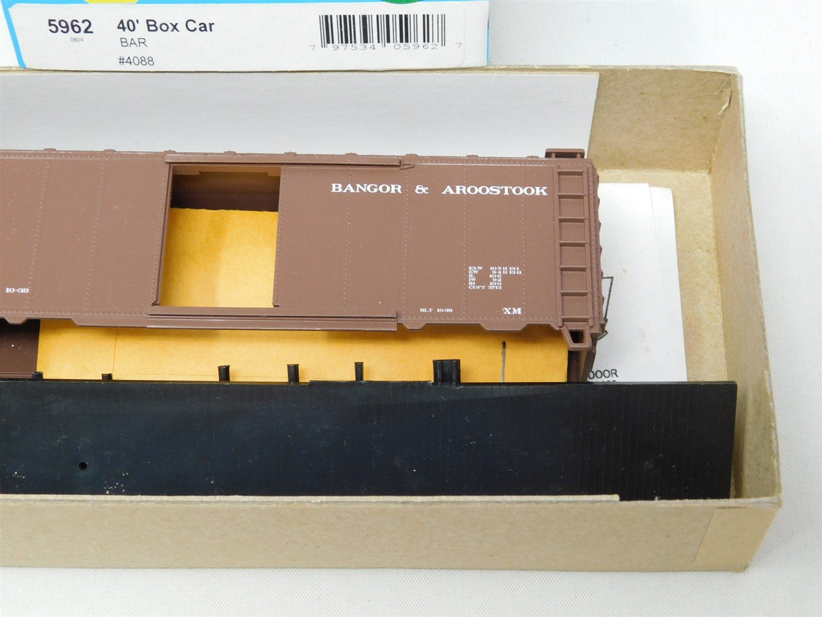 HO Scale Athearn Kit #5962 BAR Bangor &amp; Aroostook 40&#39; Single Door Box Car #4088
