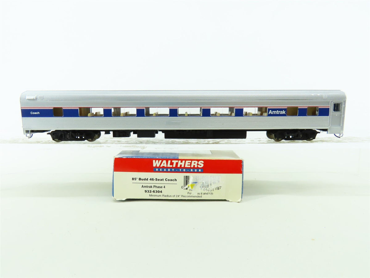 HO  Walthers 932-6304 AMTK Amtrak Phase 4 85&#39; Budd 46-Seat Coach Passenger