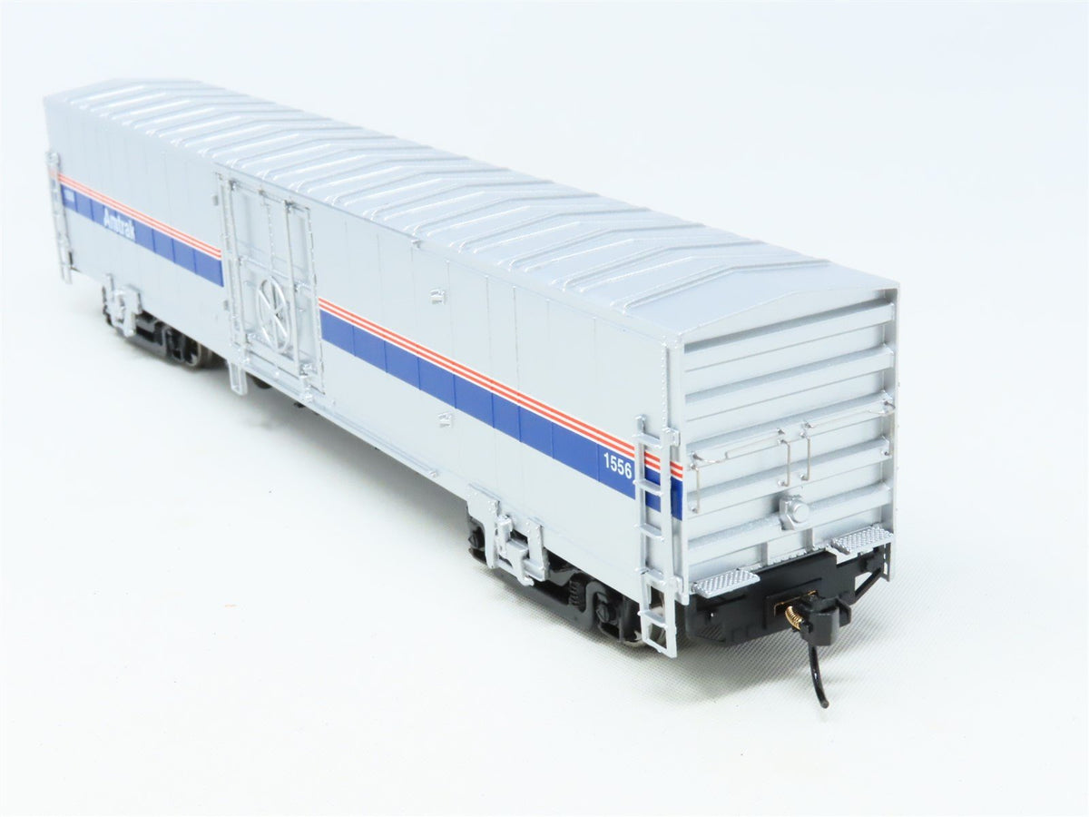 HO Walthers Proto 920-11153 AMTK Amtrak 60&#39; Thrall Material Handling Car #1556