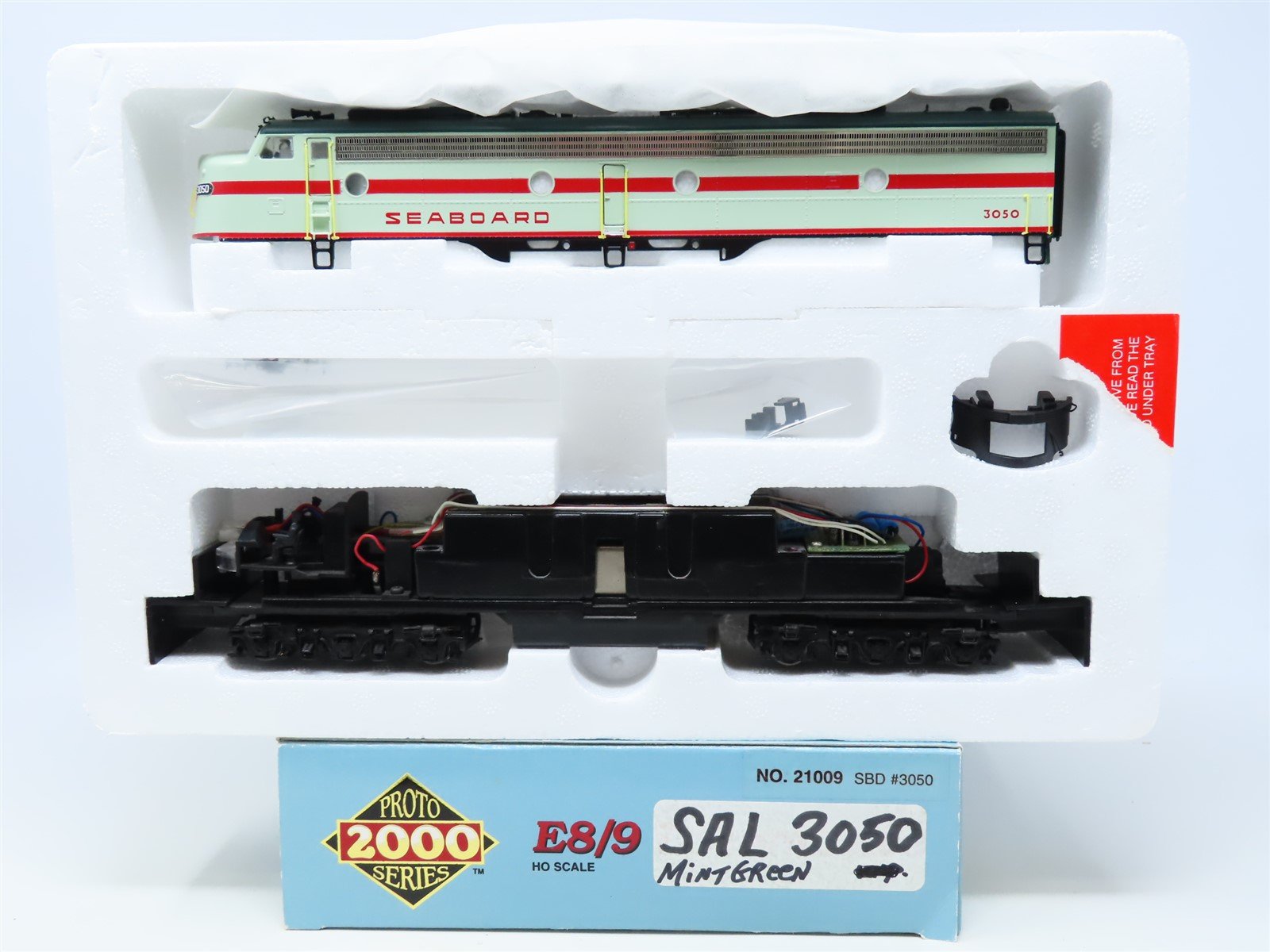 HO Scale Proto 2000 21009 SAL Seaboard Air Line EMD E8/9A Diesel #3050