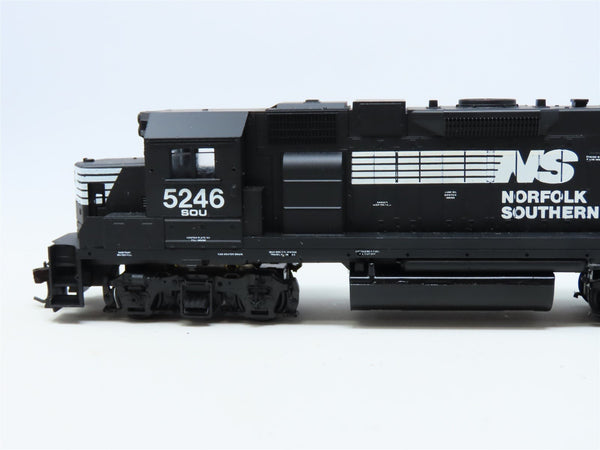 Locomotive Athearn HO – Southern Pacific GP38-2 #4823 – Occasion
