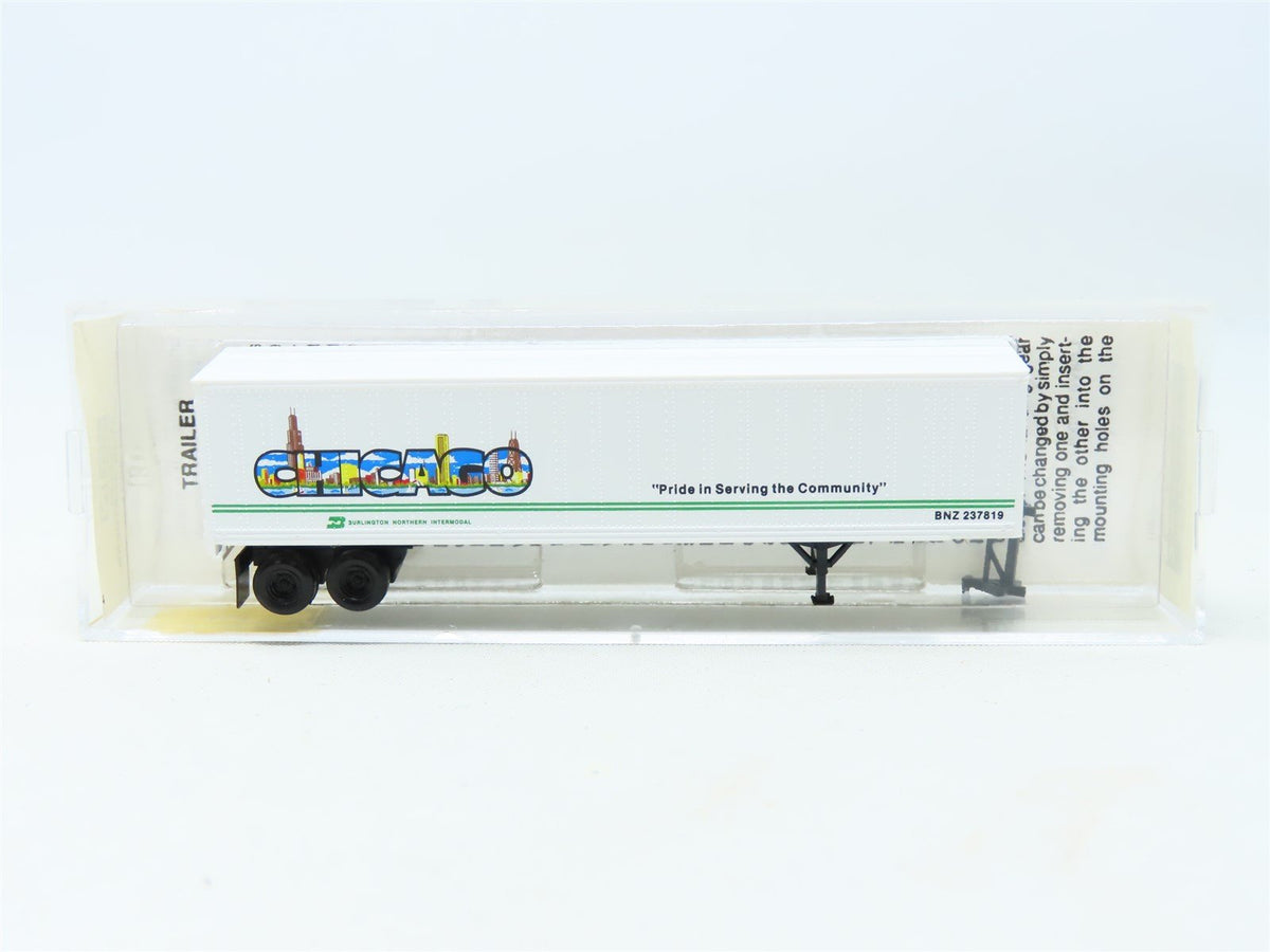 N 1/160 Scale Micro-Trains MTL 67080 BN Burlington Northern 45&#39; Trailer