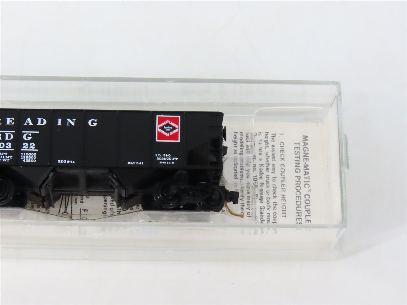 N Micro-Trains MTL Kadee 56182 RDG Reading Railroad 33' 2-Bay Hopper #80322