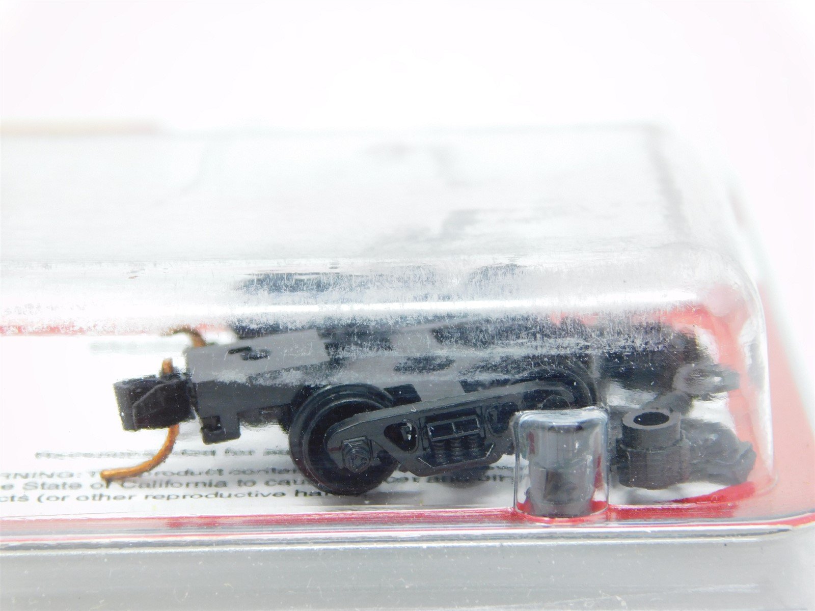 N Scale Micro-Trains MTL 00302042 (1037) Barber Roller Bearing Trucks M Couplers