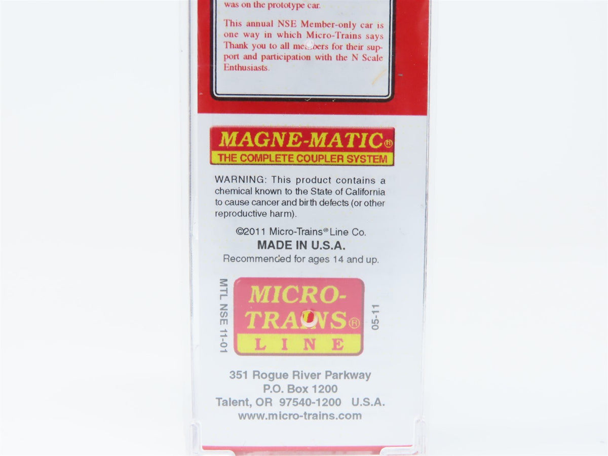 N Micro-Trains MTL NSC 11-01 LV Lehigh Valley Billboard 40&#39; Plug Door Box Car