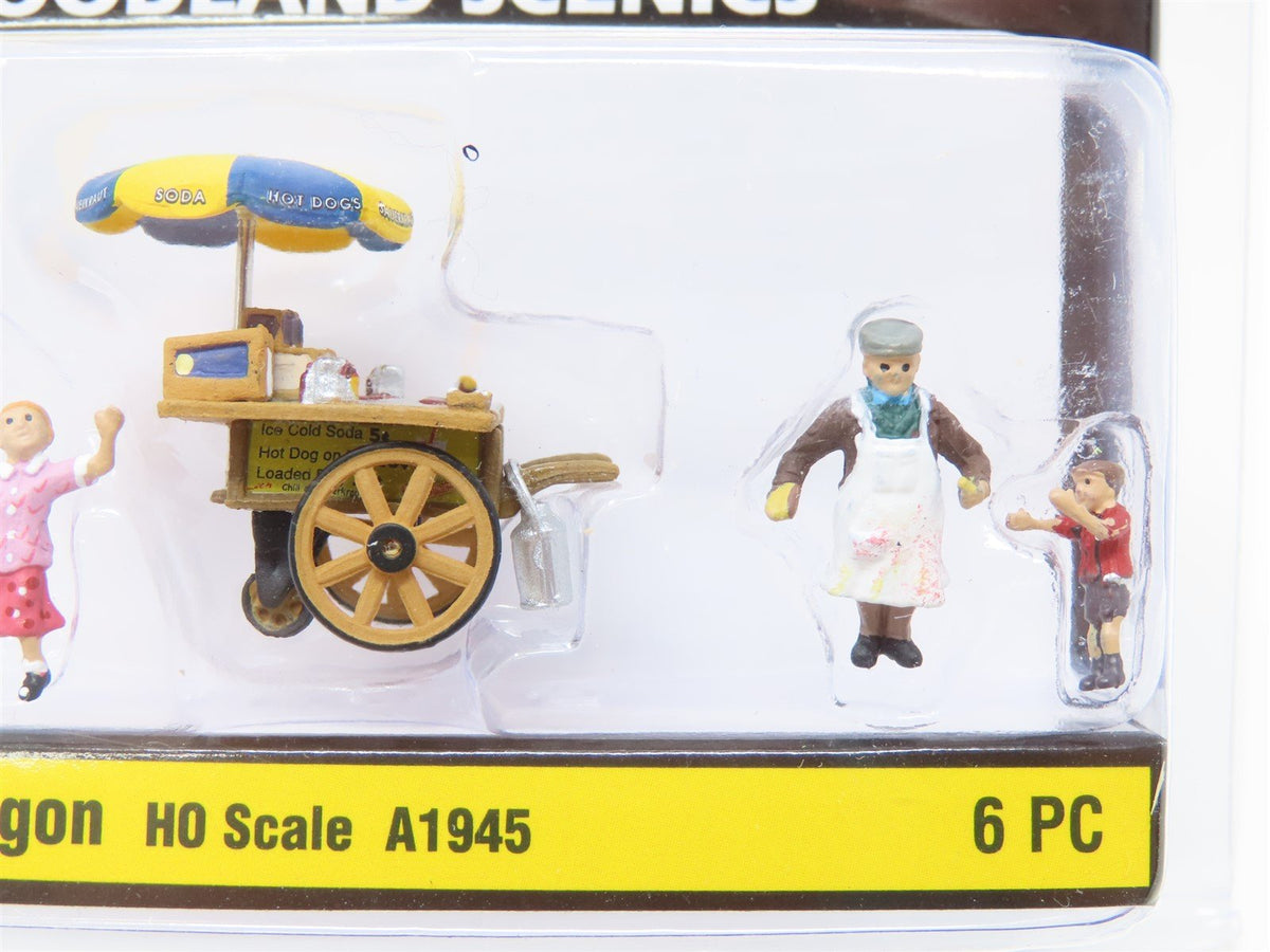 HO 1:87 Scale Woodland Scenics A1945 Wally&#39;s Wiener Wagon Scenery People Figures