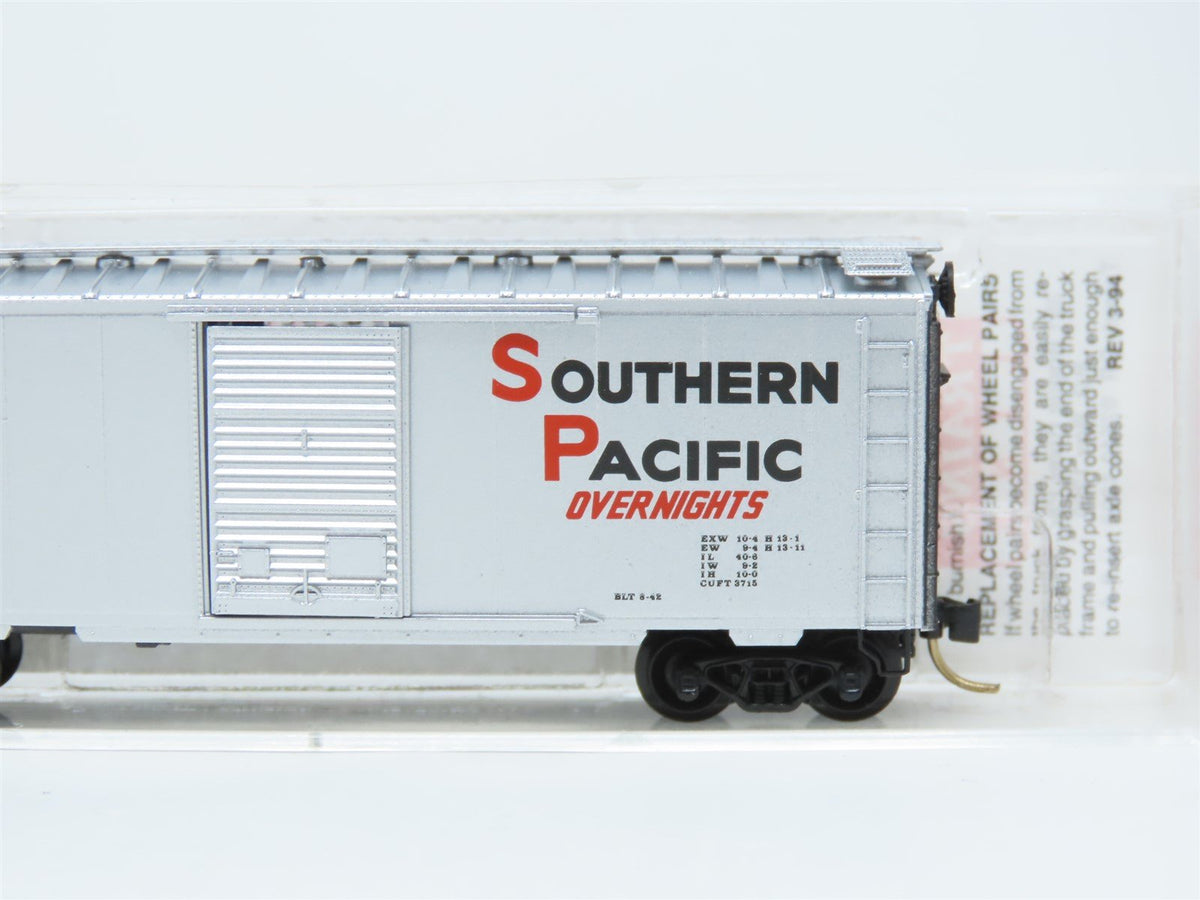 N Micro-Trains MTL 20760 SP Southern Pacific &#39;Overnights&#39; 40&#39; Boxcar #163324