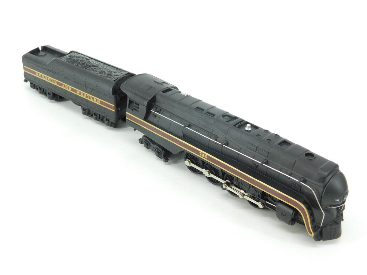 Lionel Hallmark 746 N&amp;W Norfolk &amp; Western 4-8-4 Steam w/ Track - DISPLAY ONLY