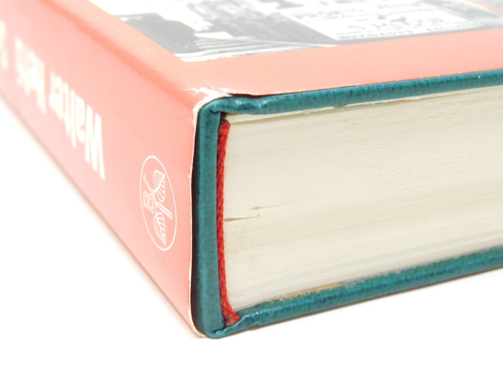 Schienenseilbahnen Cable Cars All Over the World (German) by Walter Hefti ©1975