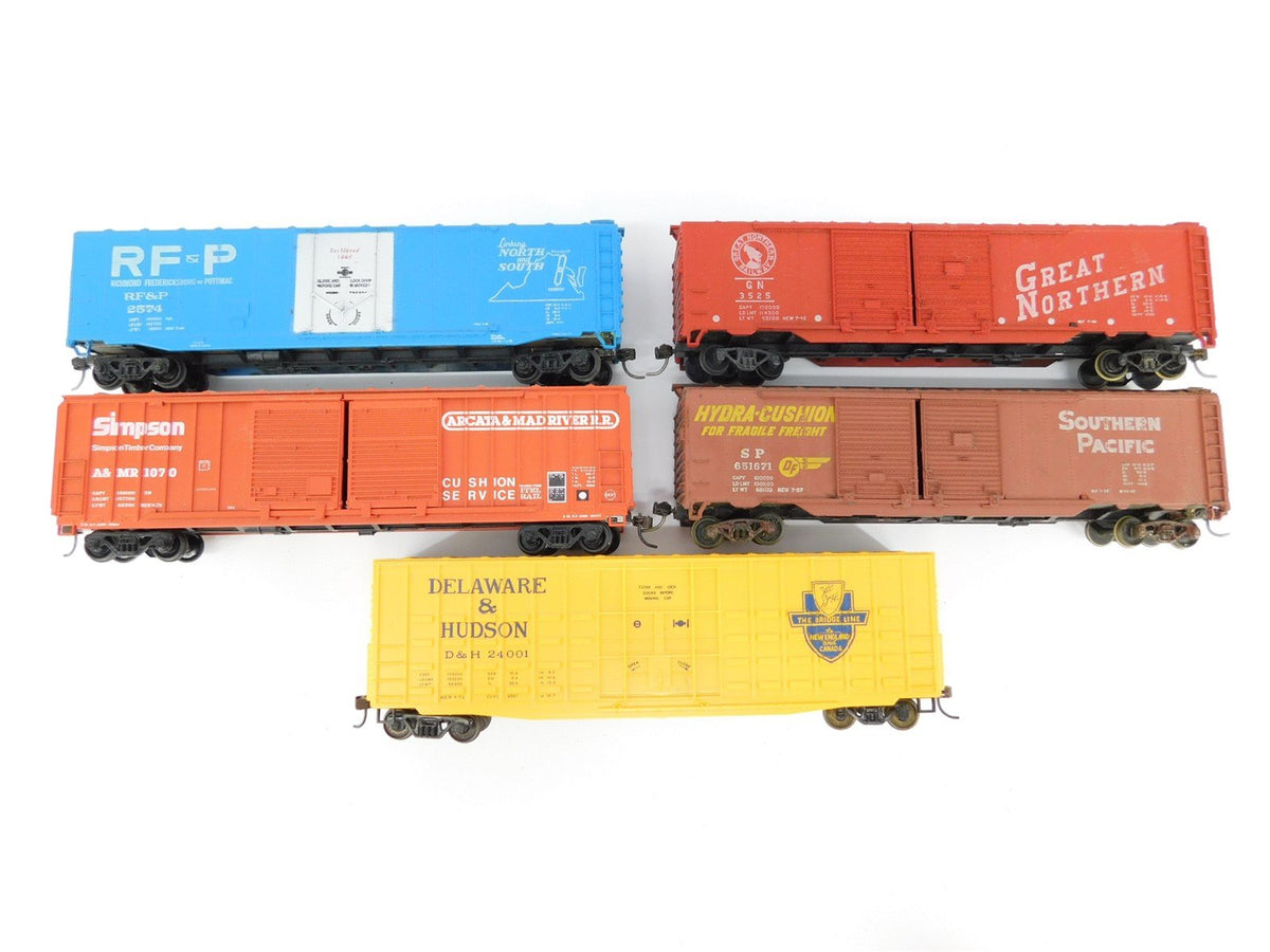 Lot Of 5 HO Scale Unbranded Assorted GN RF&amp;P D&amp;H SP A&amp;MR Box Cars