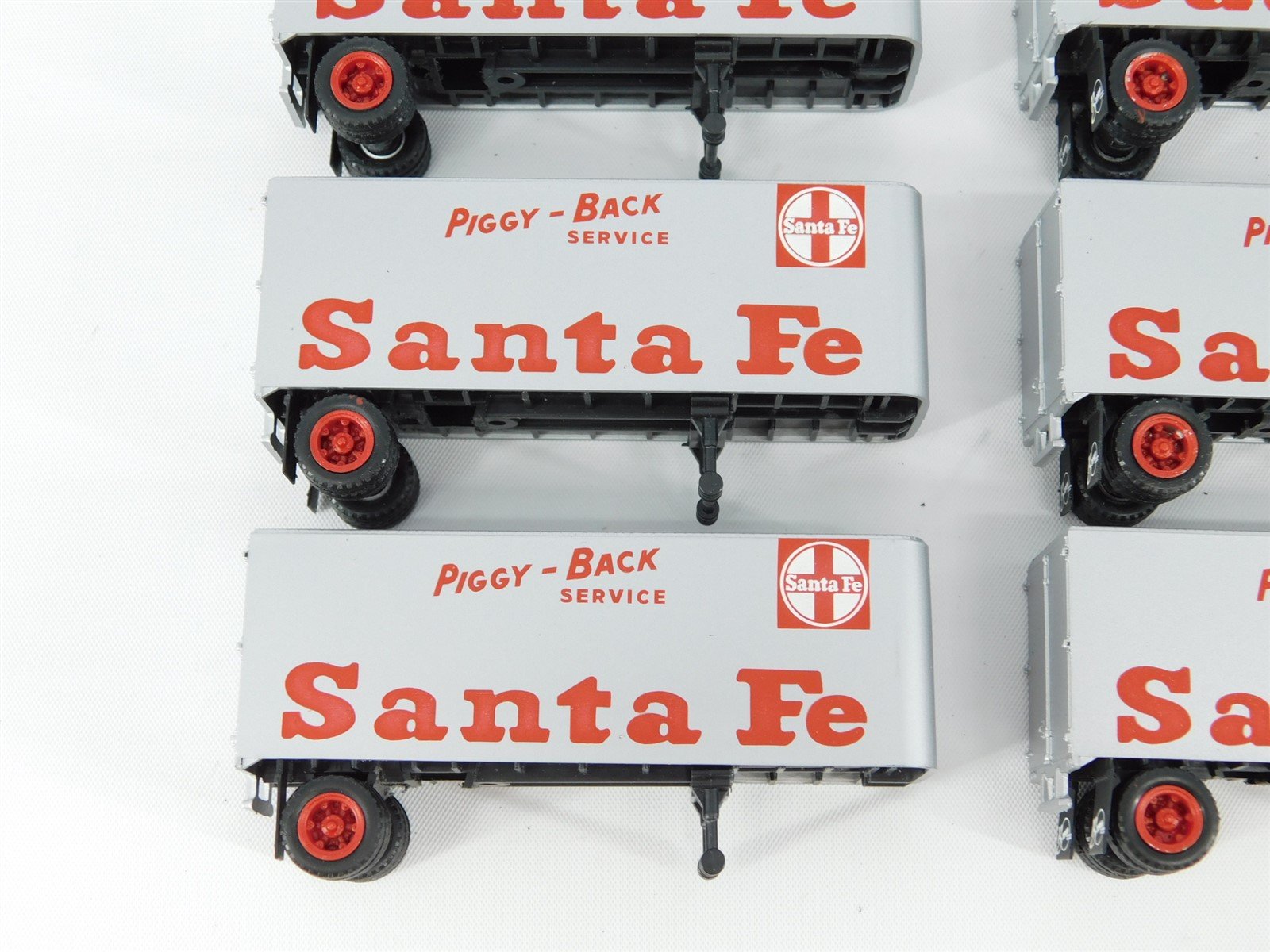 LOT of 6 HO Scale ATSF Santa Fe 