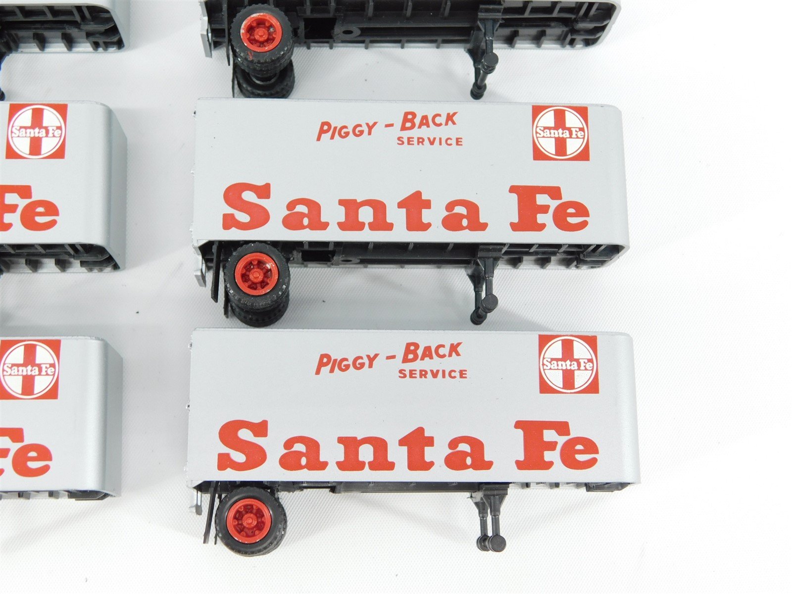 LOT of 6 HO Scale ATSF Santa Fe 