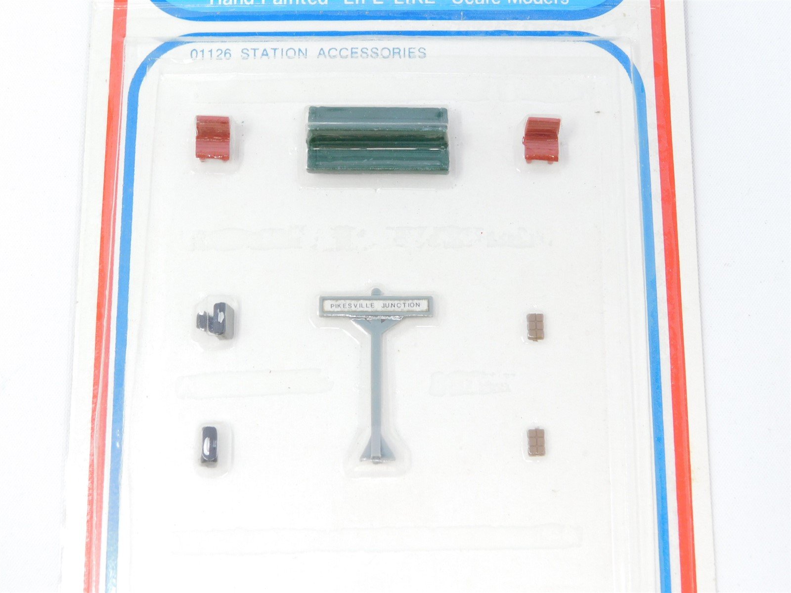 HO 1/87 Scale Life-Like #01126 Station Accessories - Sealed