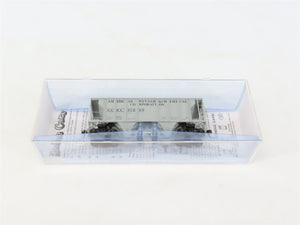 HO Scale Kadee 8323 N.A.H.X American Potash 2-Bay Covered Hopper #31229-Sealed