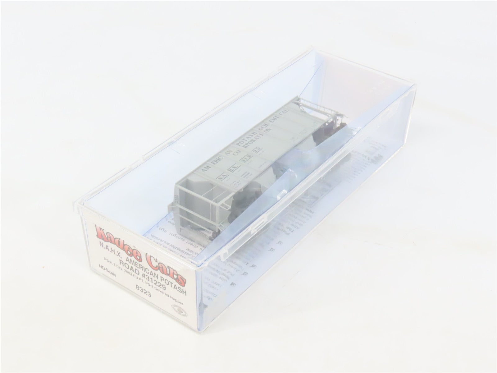HO Scale Kadee 8323 N.A.H.X American Potash 2-Bay Covered Hopper #31229-Sealed
