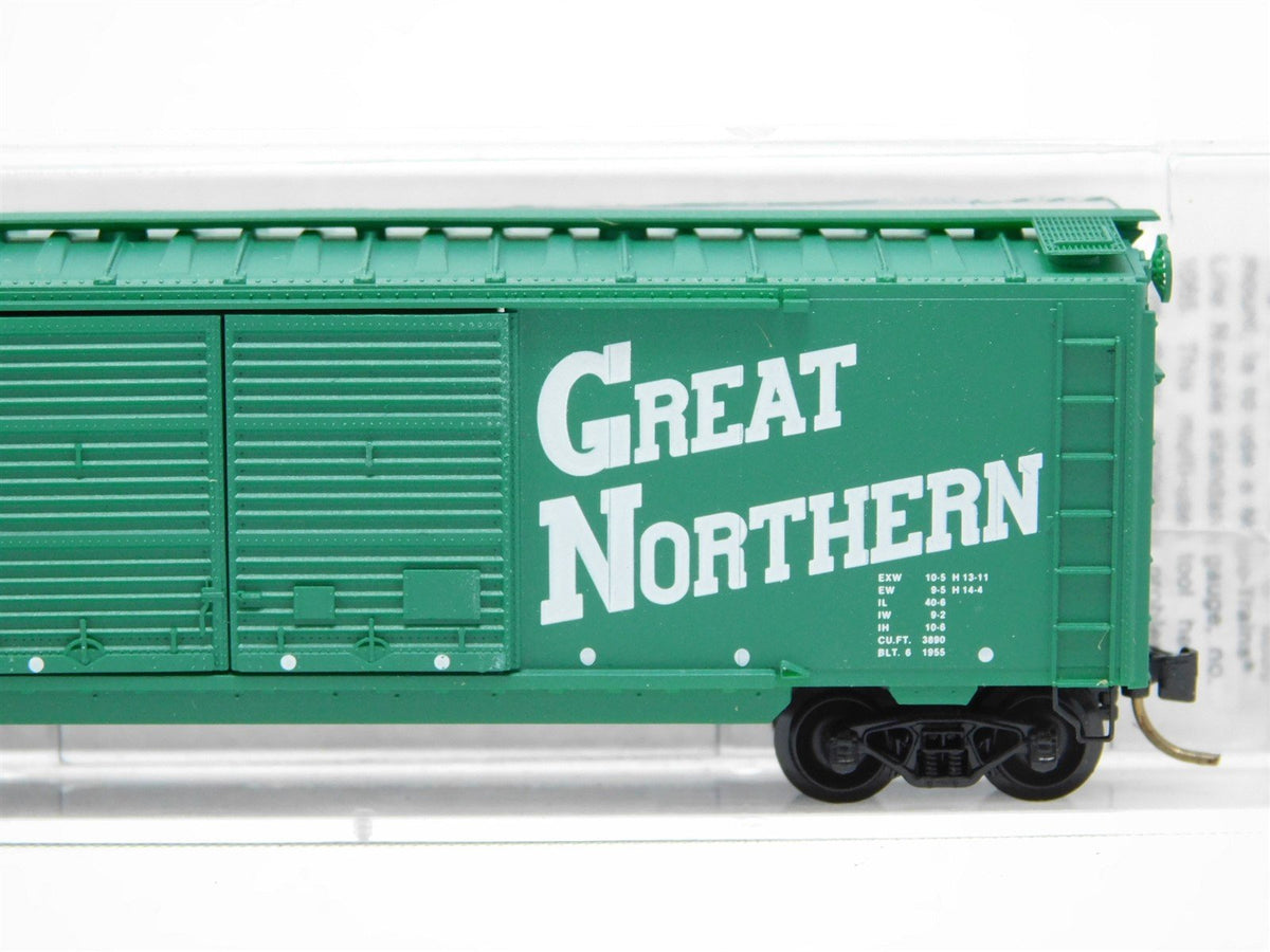 N Scale Micro-Trains MTL 23190 GN Great Northern 40&#39; Boxcar #3336 - Circus Car