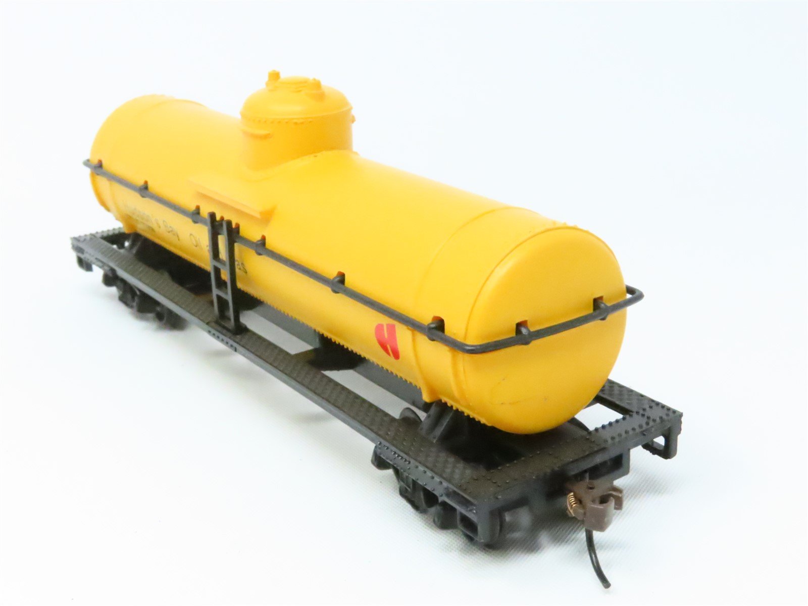 HO Model Power #98104 UTLX Hudson's Bay 40' Single Dome Chemical Tank Car #77976