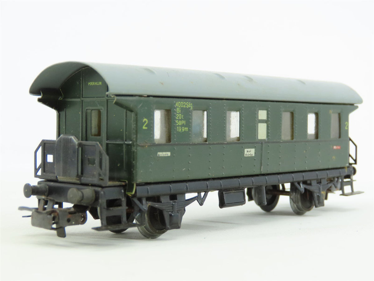 HO Scale Vintage Marklin 4002 2nd Class 2-Axle Local Passenger Coach