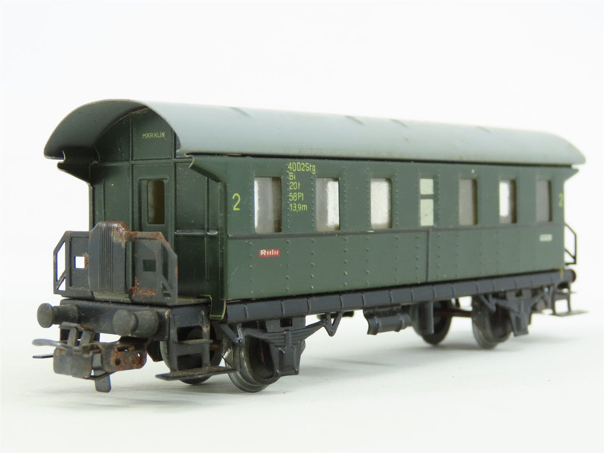 HO Scale Vintage Marklin 4002 2nd Class 2-Axle Local Passenger Coach