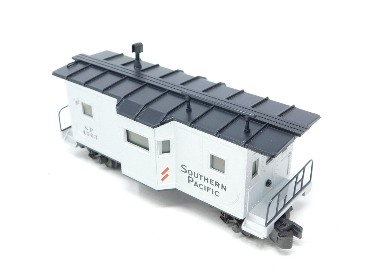 S Scale K-Line K511-024 SP Southern Pacific Bay Window Caboose #4563