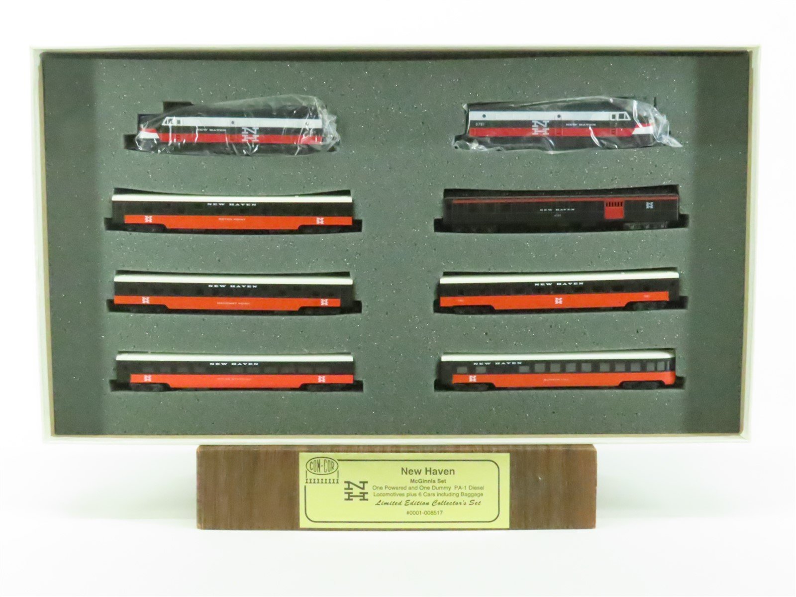 N Scale Con-Cor 0001-008517 NH New Haven "McGinnis" PA1/PA1 Diesel Passenger Set