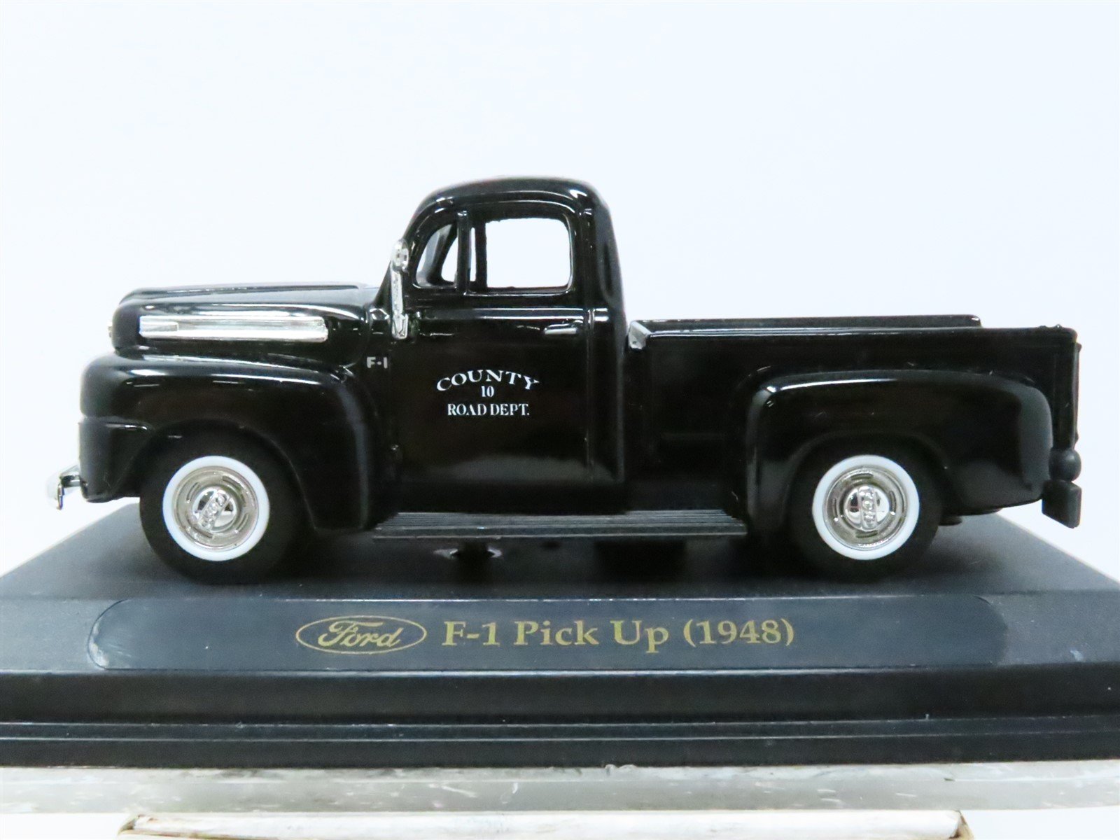 Item AM-1948-07 Die-Cast 1948 Ford F1 Pick-up County Road Dept.