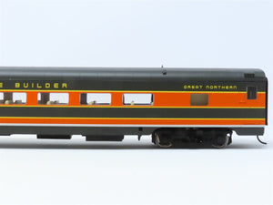 HO Scale Walthers 932-9031 GN Empire Builder AC&F 60-Seat Coach Passenger Car