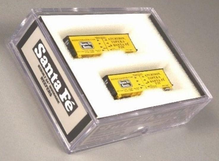 Z Scale FULL THROTTLE FTB9029-2 ATSF Santa Fe 34&#39; Rebuilt Woodside Reefer Set #2