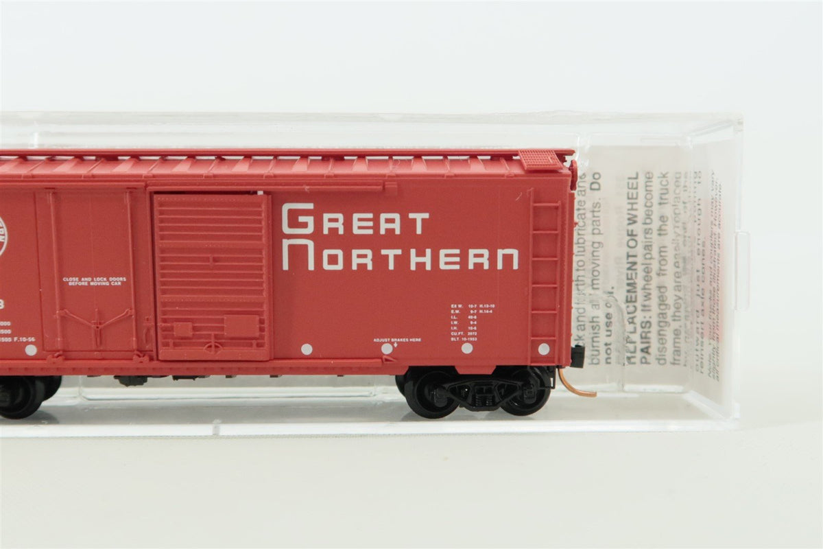 N Scale Micro-Trains MTL 22020 GN Great Northern 40&#39; Steel Box Car #11878