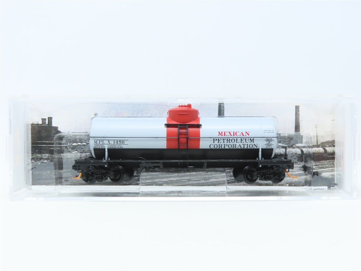 N Scale Micro-Trains MTL 06500840 MPLX 39&#39; Tank Car #1456 Oil Tank Car Series