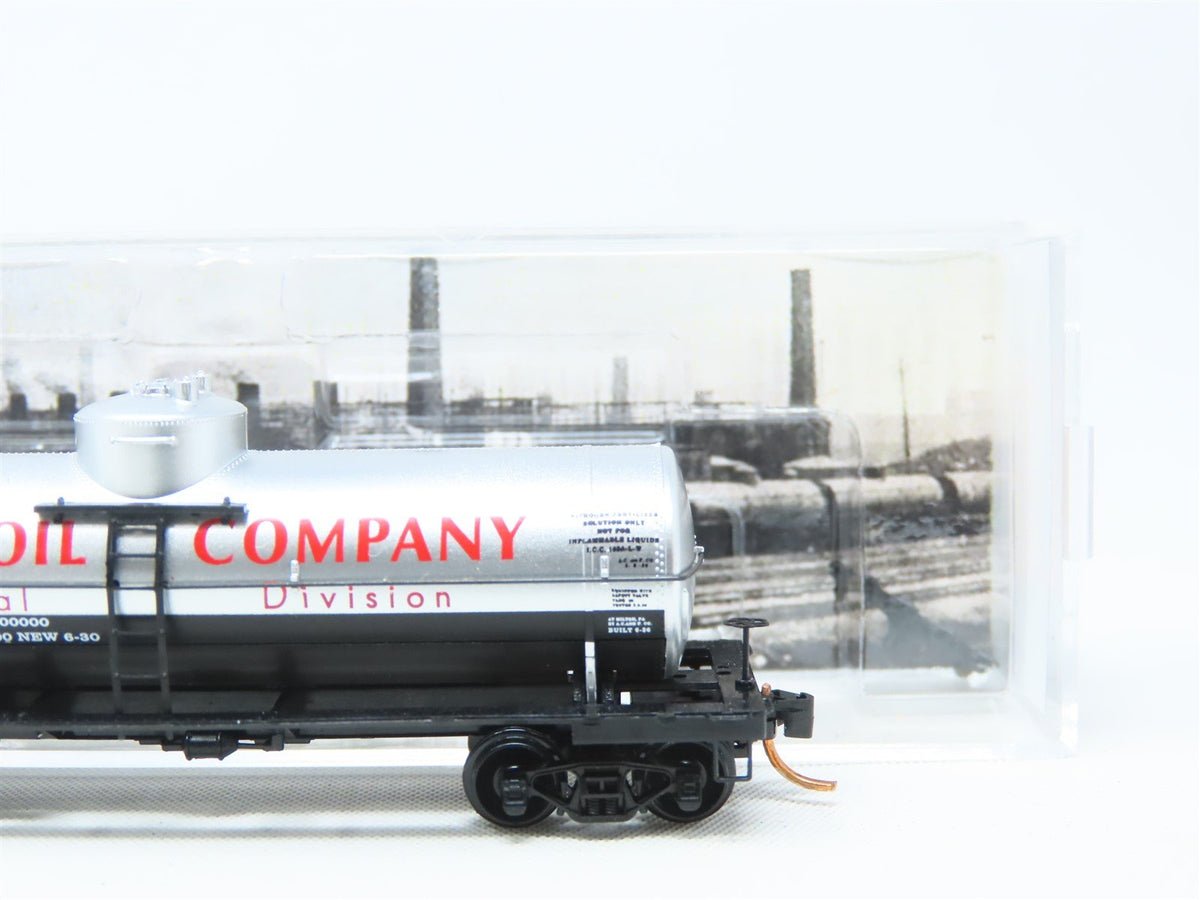 N Micro-Trains MTL 06500820 LUX Lion Oil 39&#39; Tank Car #2256 Oil Tank Car Series