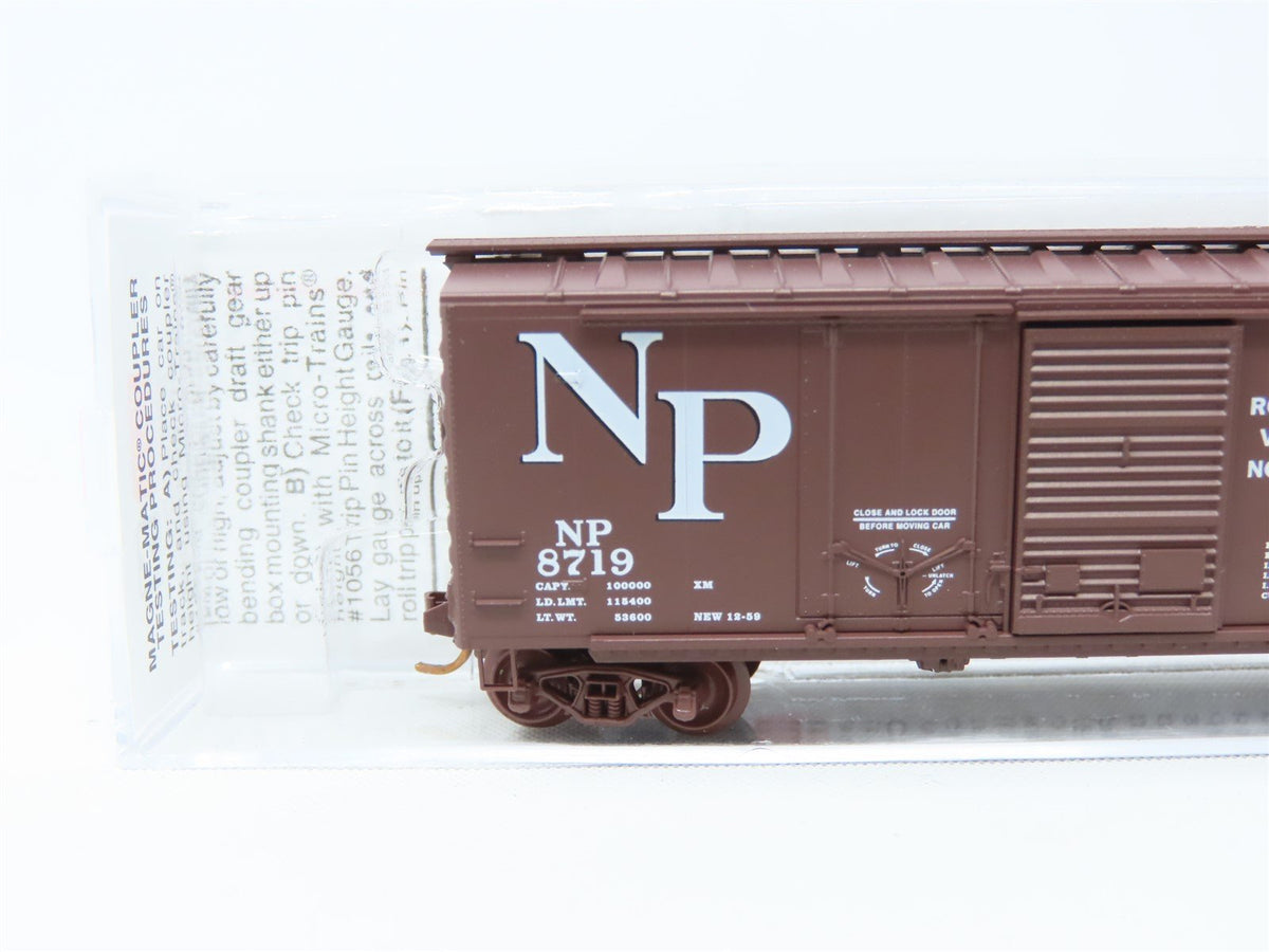 N Scale Micro-Trains MTL 22040 NP Northern Pacific 40&#39; Steel Box Car #8719