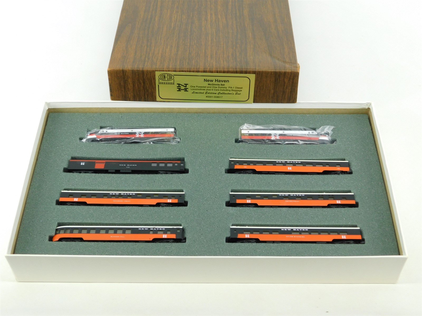 N Scale Con-Cor 0001-008517 NH New Haven "McGinnis" PA-1 Diesel Passenger Set