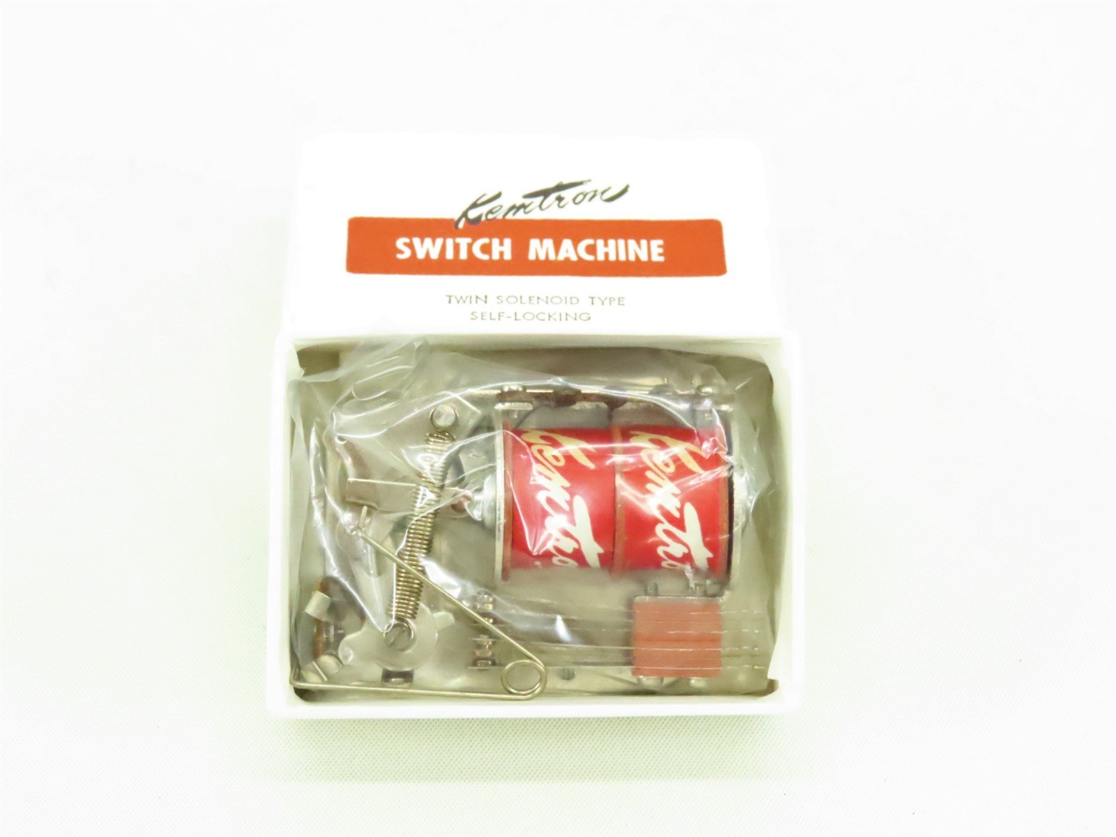 HO Kemtron X-250 Switch Machine, Twin Solenoid Type, Self-Locking, 6 Blades
