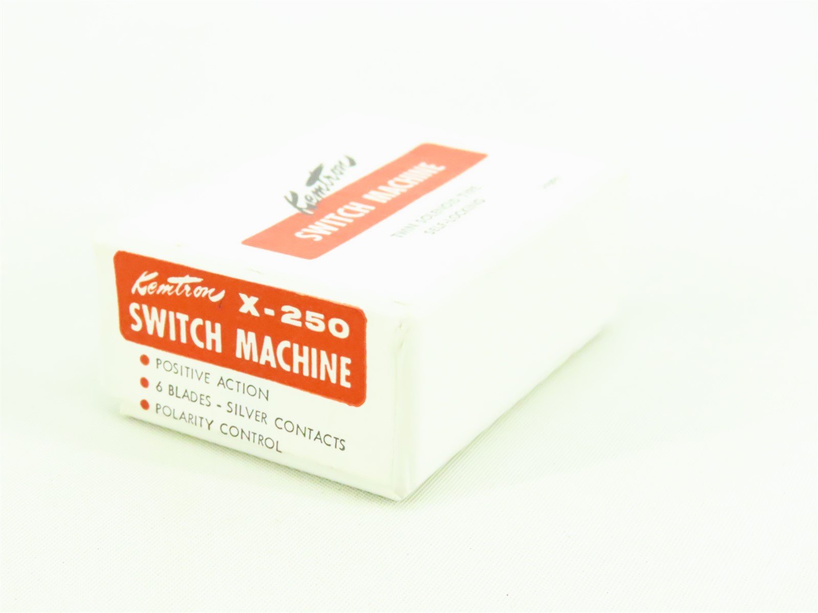HO Kemtron X-250 Switch Machine, Twin Solenoid Type, Self-Locking, 6 Blades