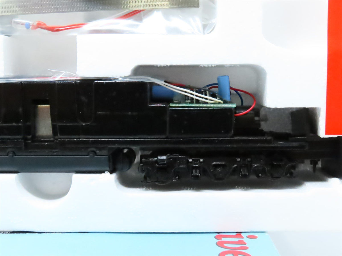 HO Scale Life-Like/Proto 2000 #8129 Undecorated E8/9 Diesel Locomotive