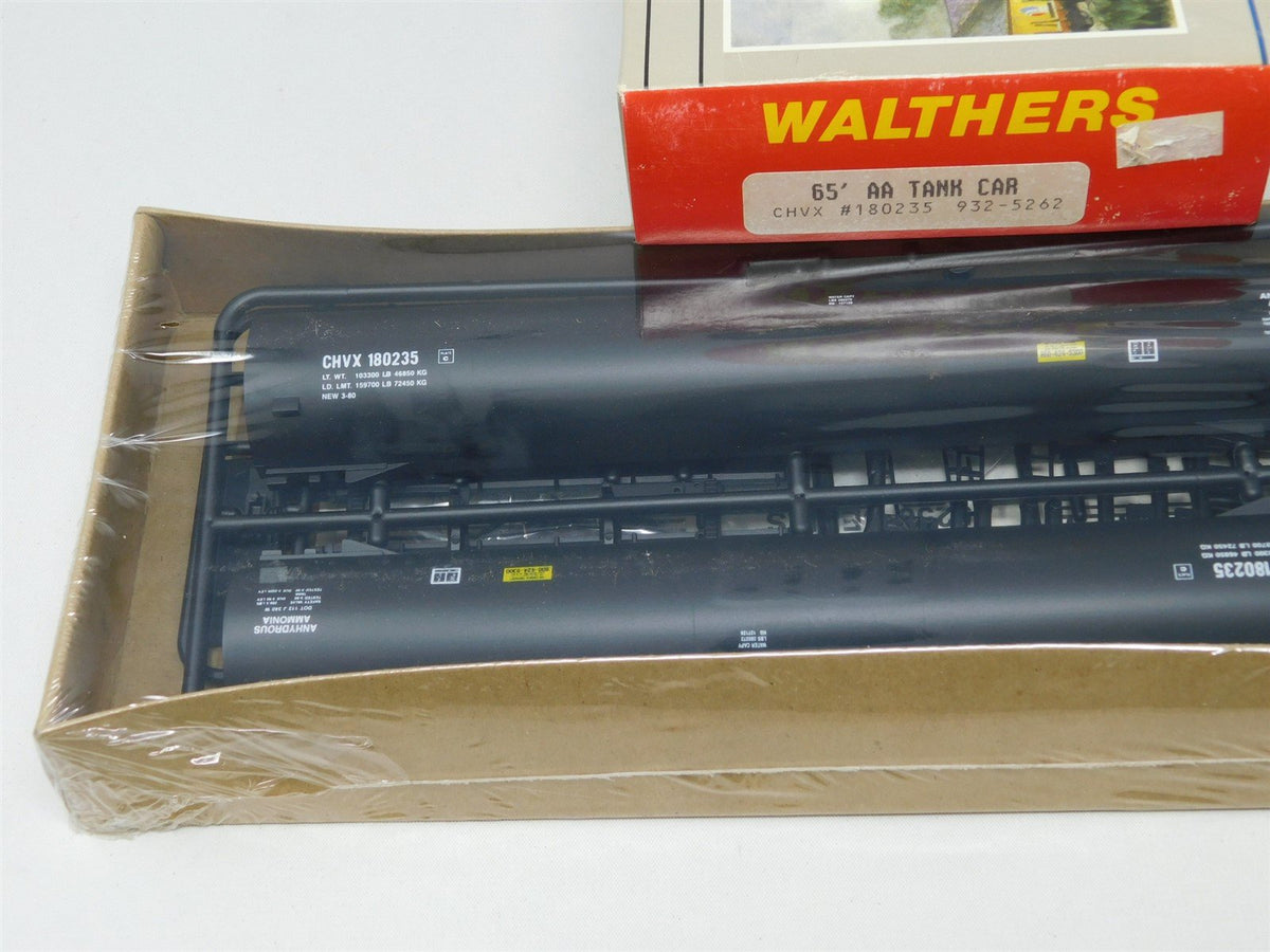 HO Scale Walthers Kit #932-5262 CHVX 65&#39; Anhydrous Ammonia Tank Car #180235